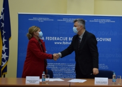 Ministar Vujanović potpisao ugovore sa udruženjima potrošača, podrška od 35.000 KM