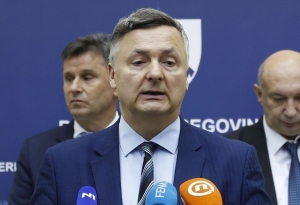 Ministar Vujanović: Više od 110 hiljada korisnika mobilne aplikacije „FMT FBiH oil info“ , u posljednjih 12 mjeseci građani FBiH uštedjeli 17 miliona KM